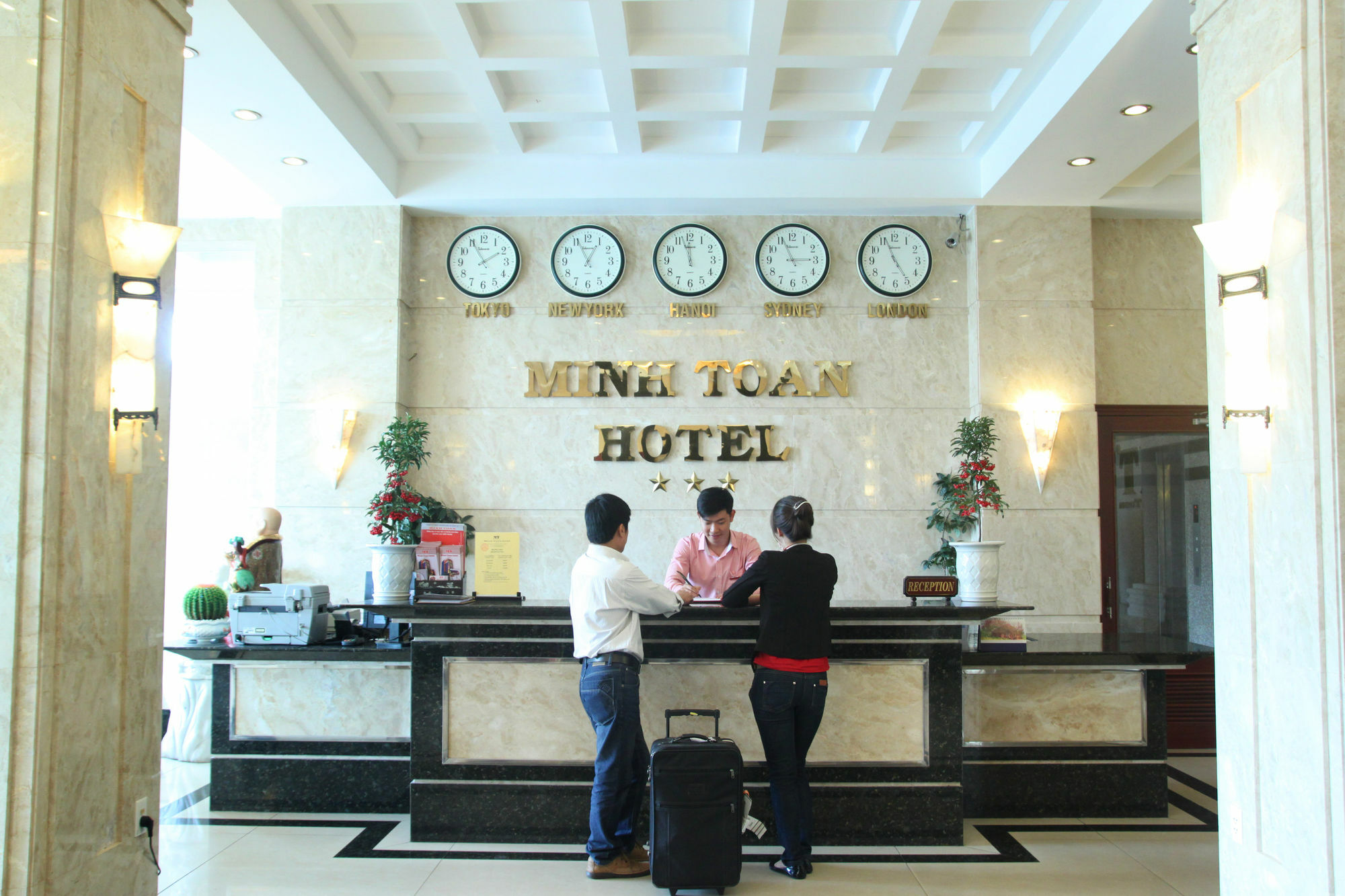 Minh Toan Athena Hotel Da Nang Exteriör bild